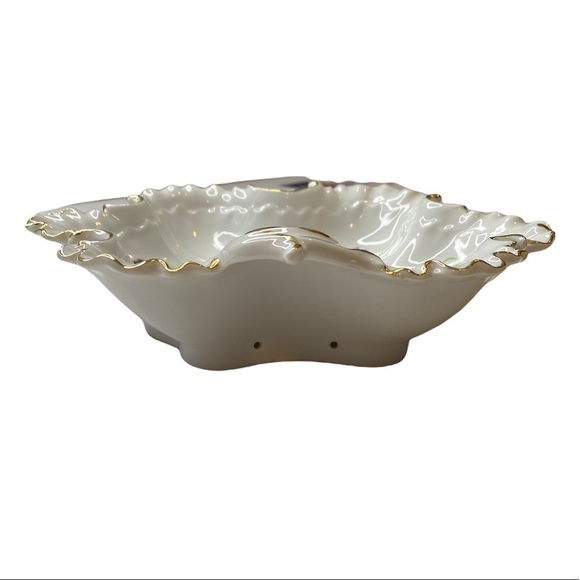 Vintage Norcrest “Sweet Violet” Gold Rim Leaf Shape Candy Dish. - Picture 6 of 7